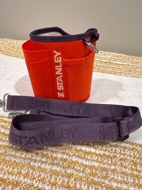 Stanley The All Day 40 OZ Quencher Carry-All in Tigerlily Plum